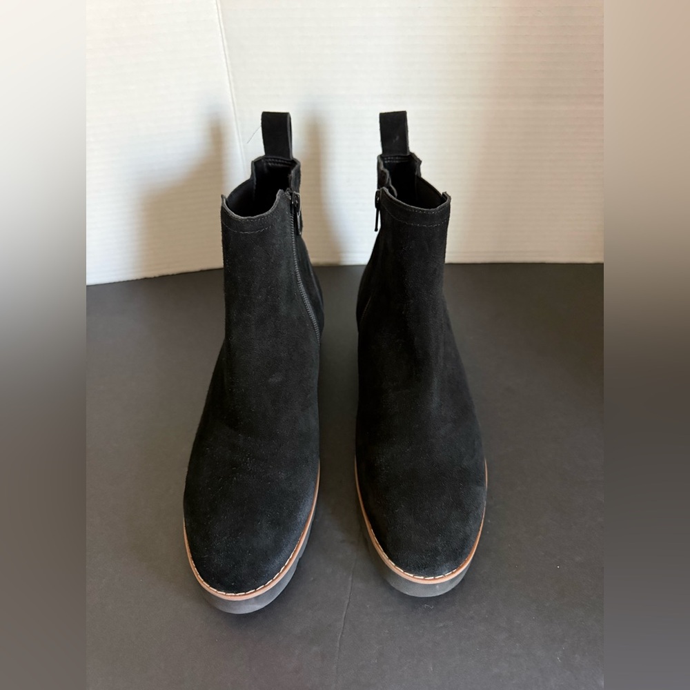 $175 VIONIC Black Suede BRIGHTON Water Repellent Zip Comfort Ankle Rain Boot 8 - Picture 4 of 10